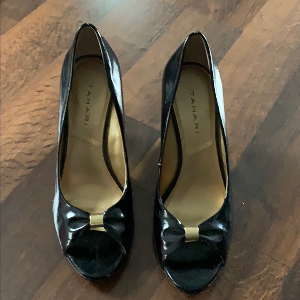 Tahari peep toe patent leather black shoes